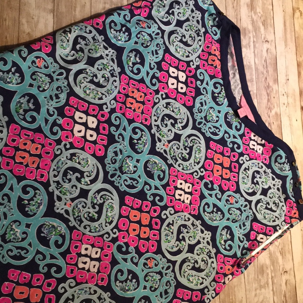 Lilly Pulitzer Dress size medium beautiful dress - Picture 2 of 10